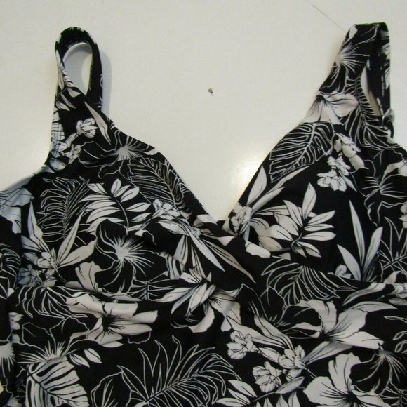 NWT Womens CHRISTINA Black White Floral Tankini Swim Black Skirt Suit - Picture 8 of 13